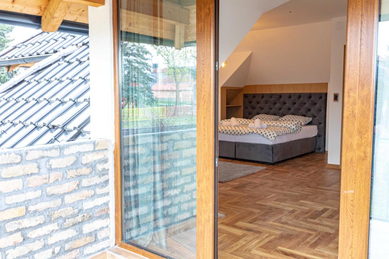 City Escape Luxury Villa Zuce Bagian luar foto