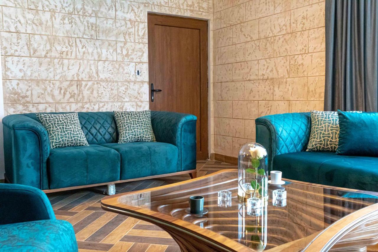 City Escape Luxury Villa Zuce Bagian luar foto