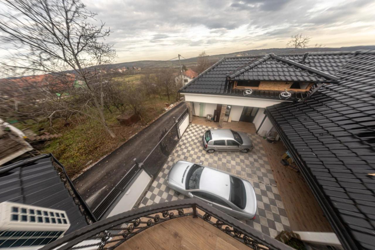 City Escape Luxury Villa Zuce Bagian luar foto